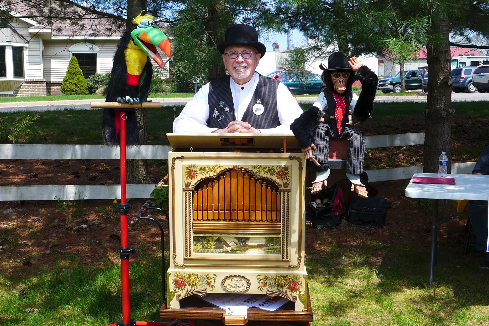  Organ Grinder 